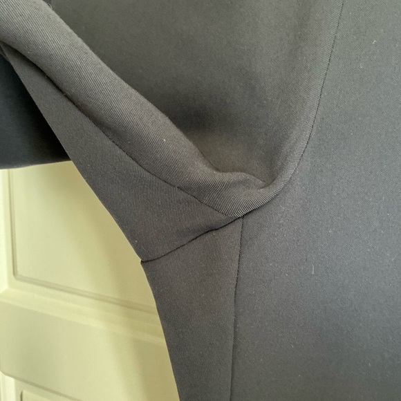 Theory Black Dress Pants Streamlined Design - Picture 4 of 4